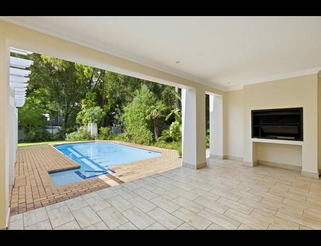 4 BEDROOM PROPERTY TO RENT IN FOURWAYS GARDENS